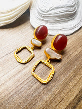 Load image into Gallery viewer, Poppy Earrings